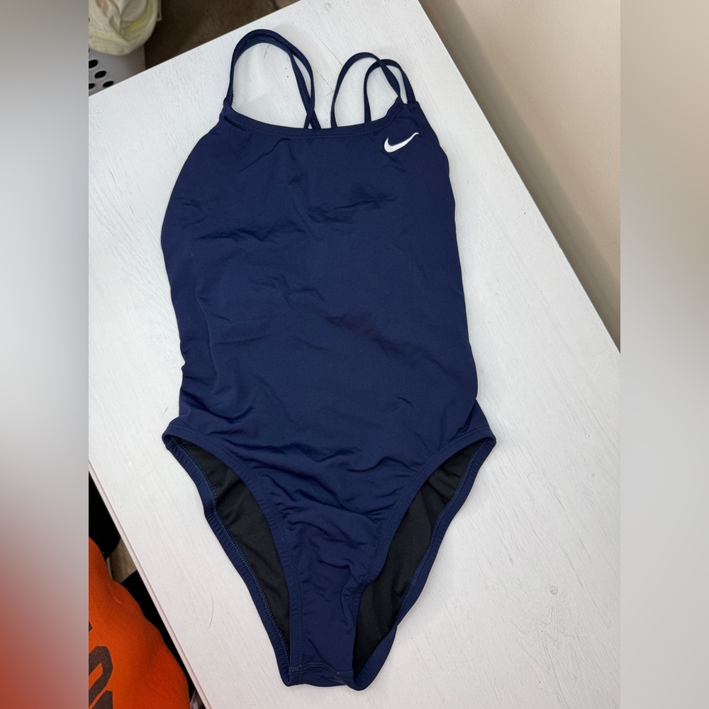 Nike Women's Hydrastrong Solid Spiderback One Piece Navy NWT - Picture 5 of 14